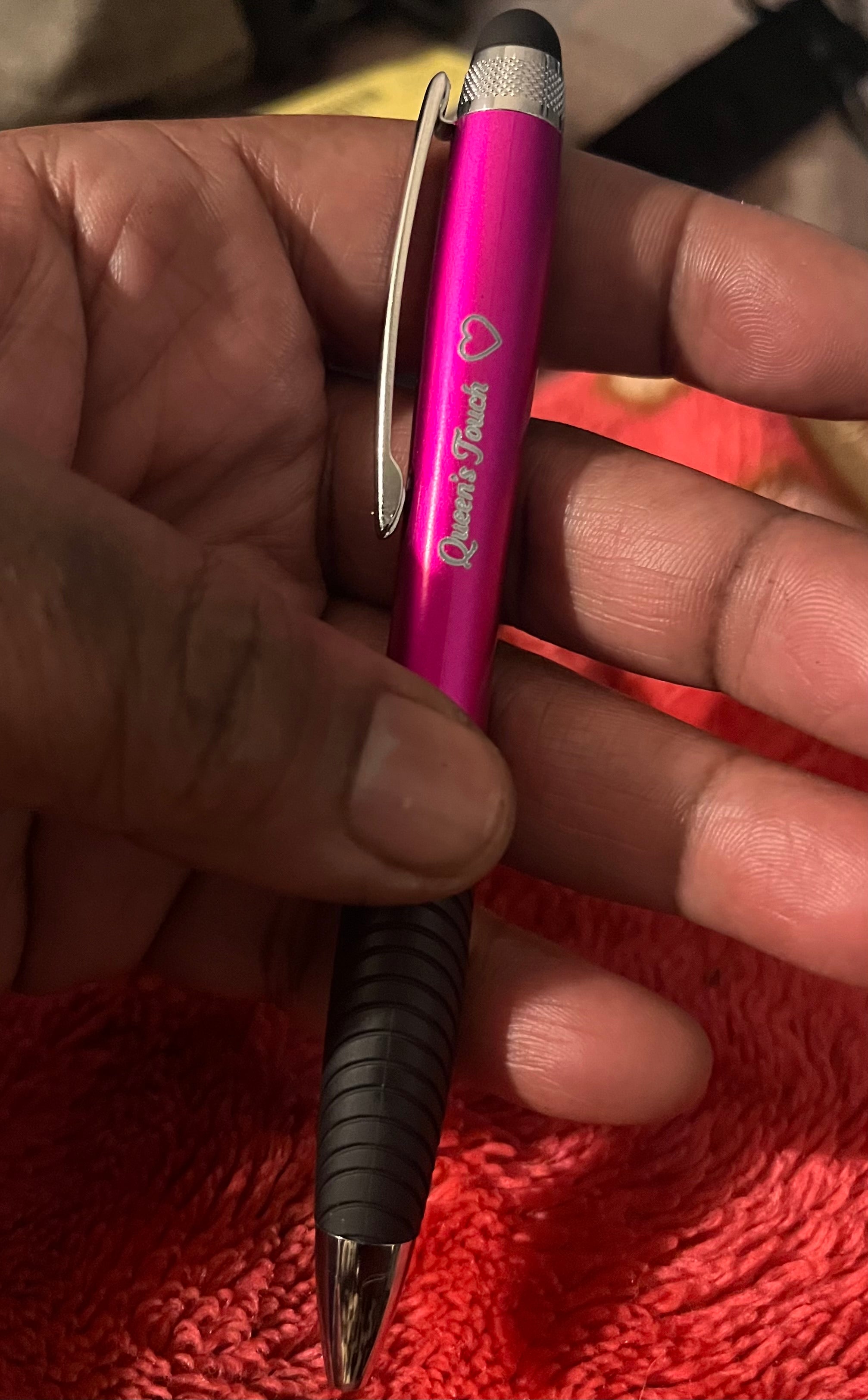 Queen's Touch Collectors Pen